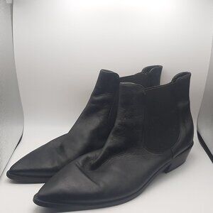 Black Attilio Giusti Leombruni (AGL) Ankle Boots